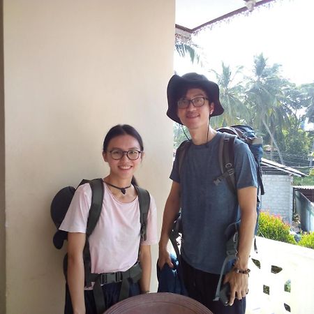 Randi Homestay In נגומבו מראה חיצוני תמונה