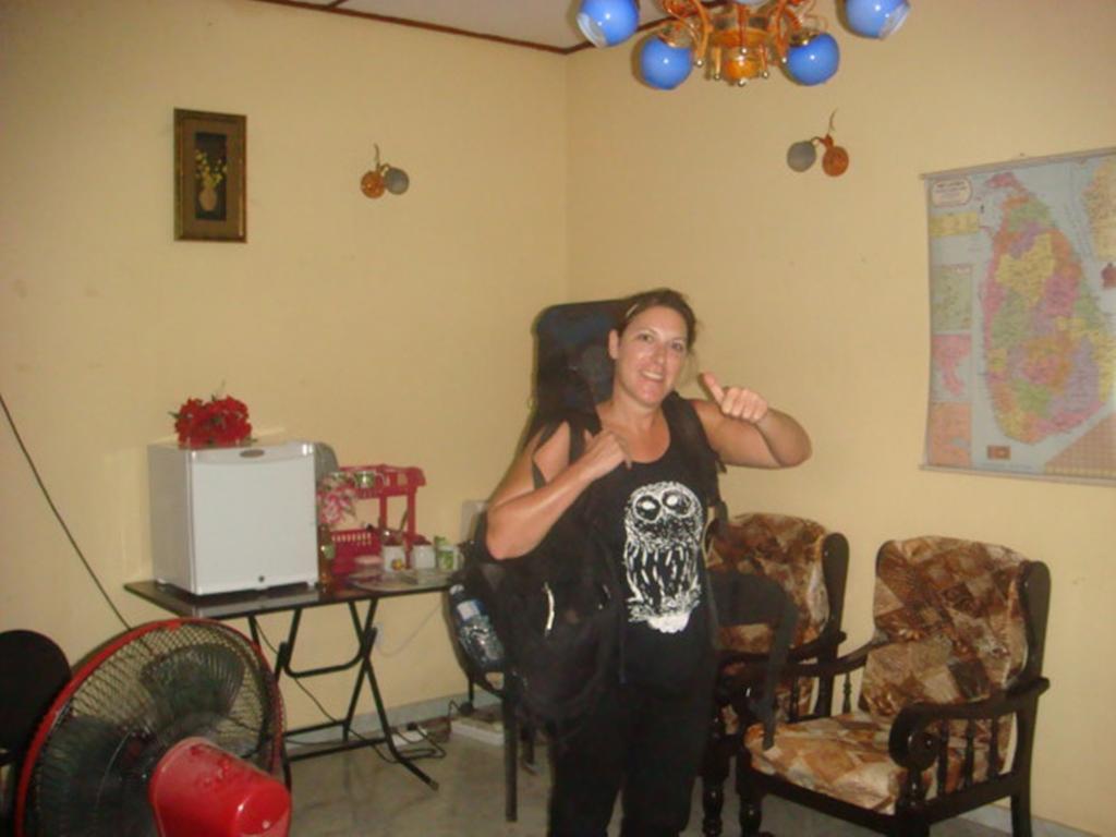 Randi Homestay In נגומבו מראה חיצוני תמונה