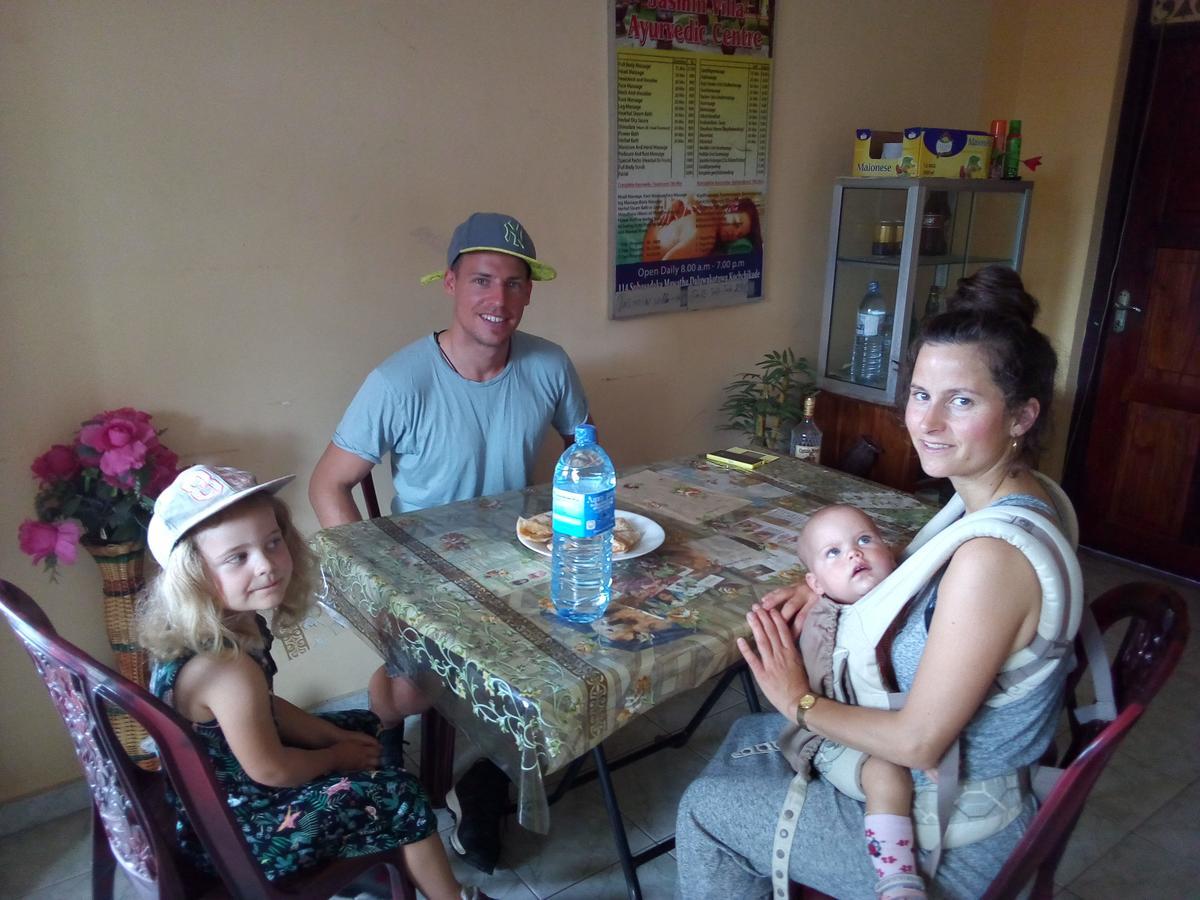 Randi Homestay In נגומבו מראה חיצוני תמונה