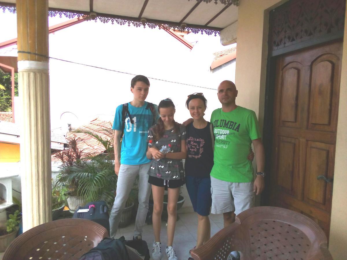 Randi Homestay In נגומבו מראה חיצוני תמונה