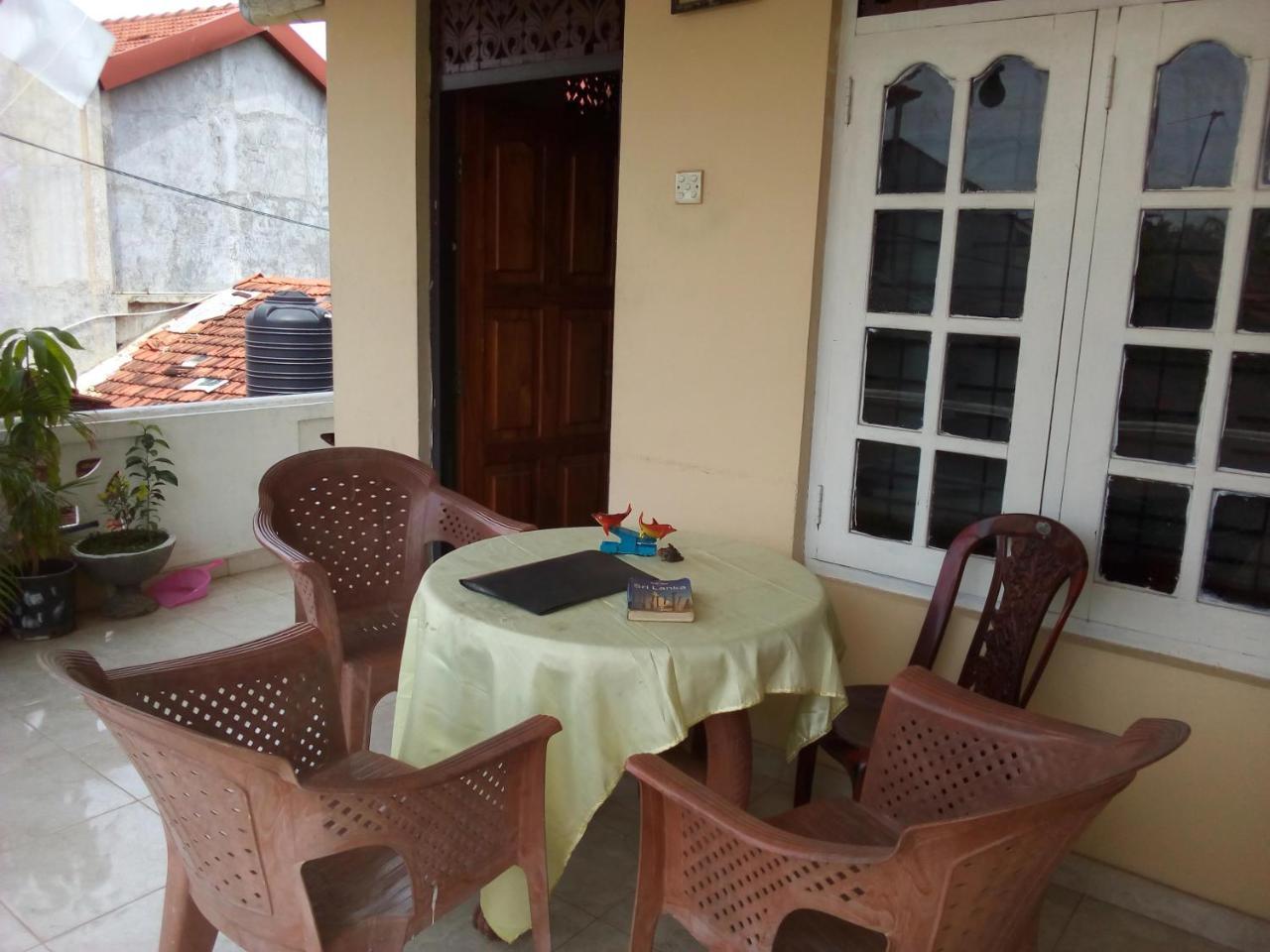 Randi Homestay In נגומבו מראה חיצוני תמונה