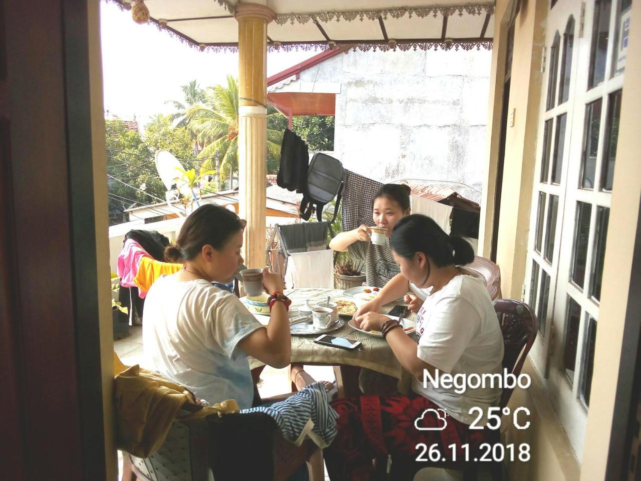 Randi Homestay In נגומבו מראה חיצוני תמונה